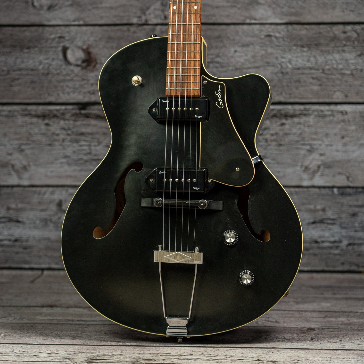 ギター Godin 5th Avenue CW Kingpin II Black Godin5thAvenueKingpinII_USED_-