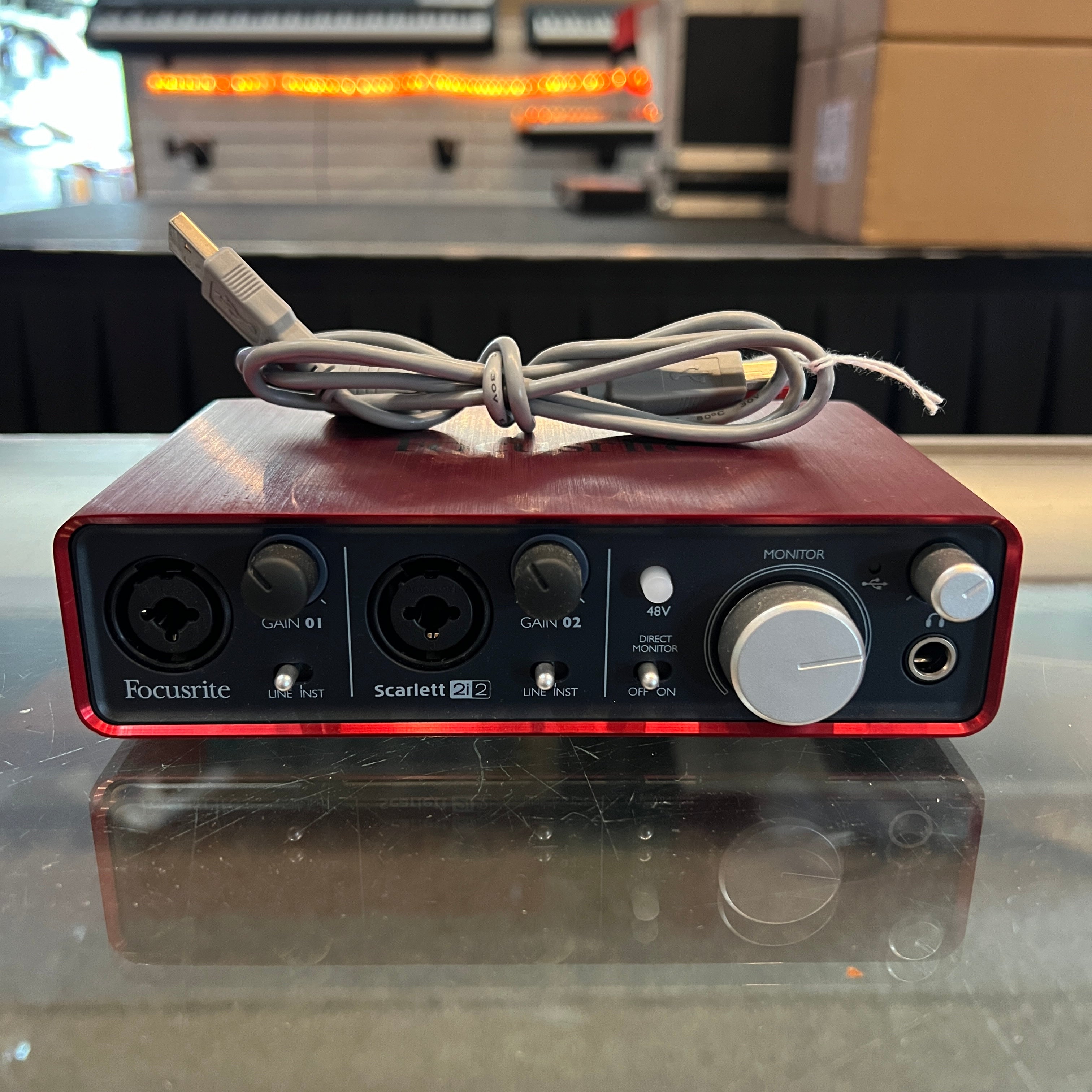 Focusrite top Scarlett 2i2 1st gen