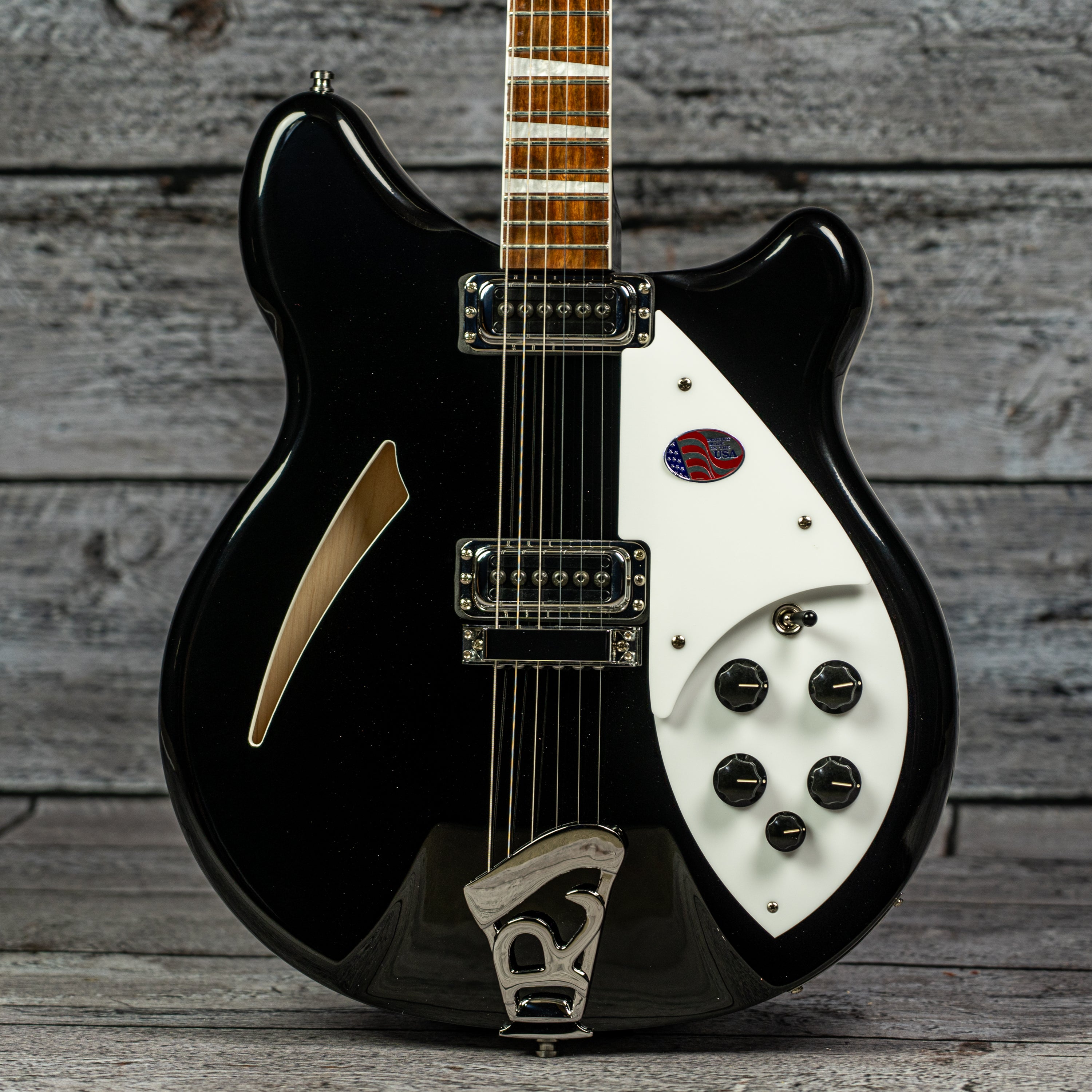 【予約中！】 Rickenbacker 360 - Jetglo ギター