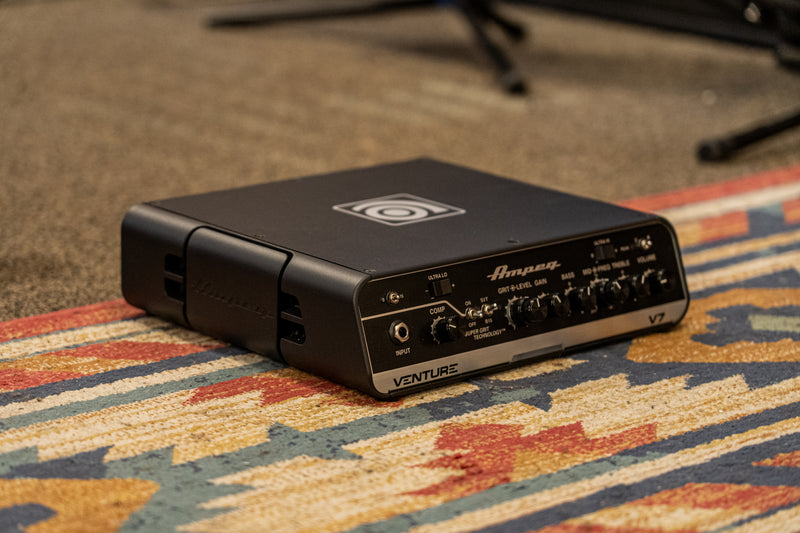 Ampeg Venture V7