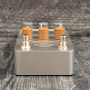 Universal Audio OX Stomp Dynamic Speaker Emulator Pedal