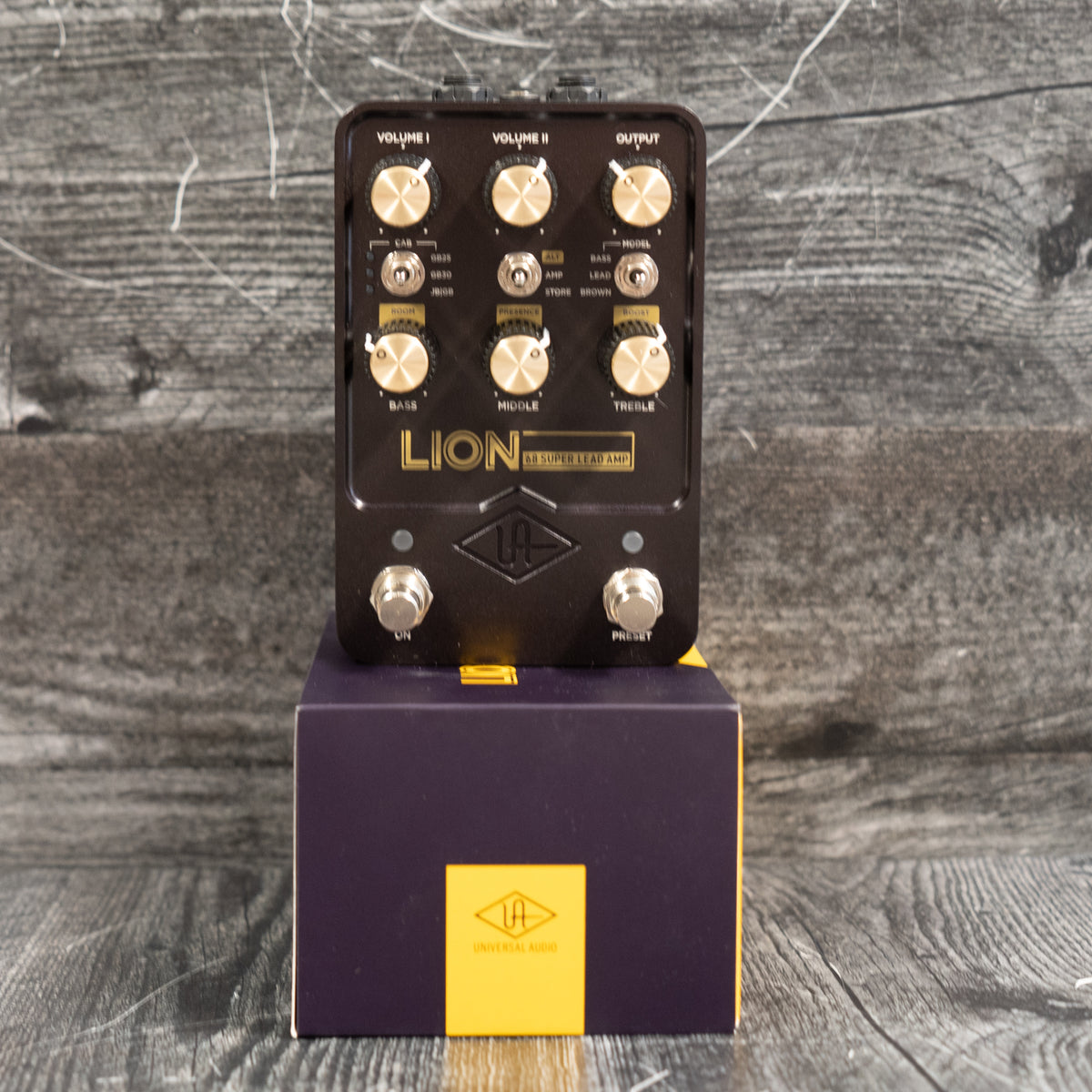 lion pedal Universal Audio UAFX Lion 68 Super Lead Amp