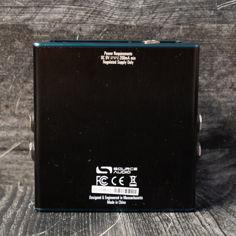 Source Audio Collider Delay + Reverb