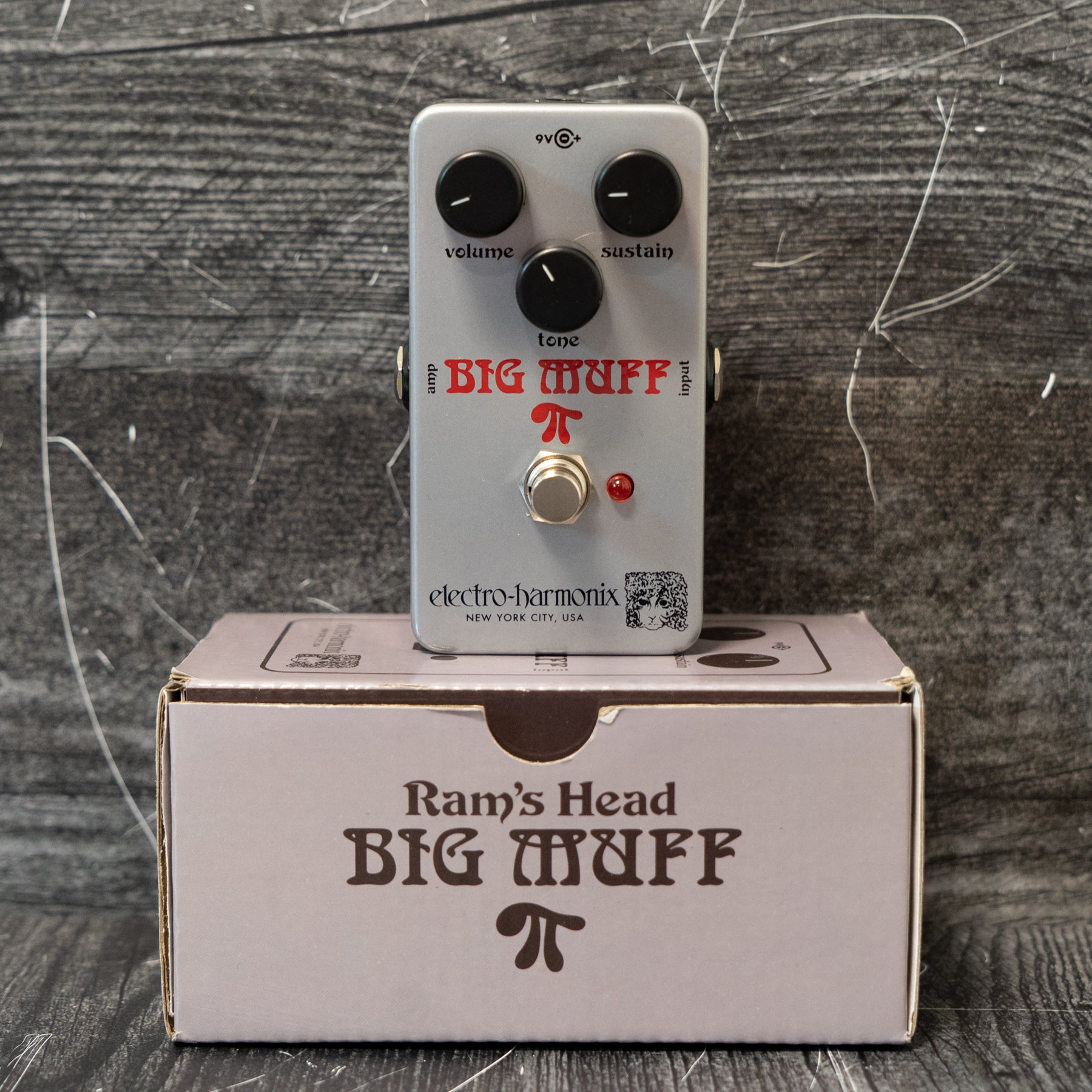 真空管fuzz mqdefault.jpg