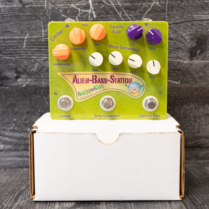 Analog Alien Alien Bass Station (ABS)