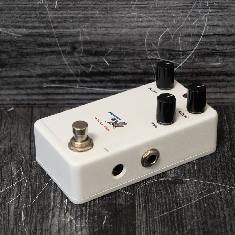 Animals Pedal Relaxing Walrus Delay V2