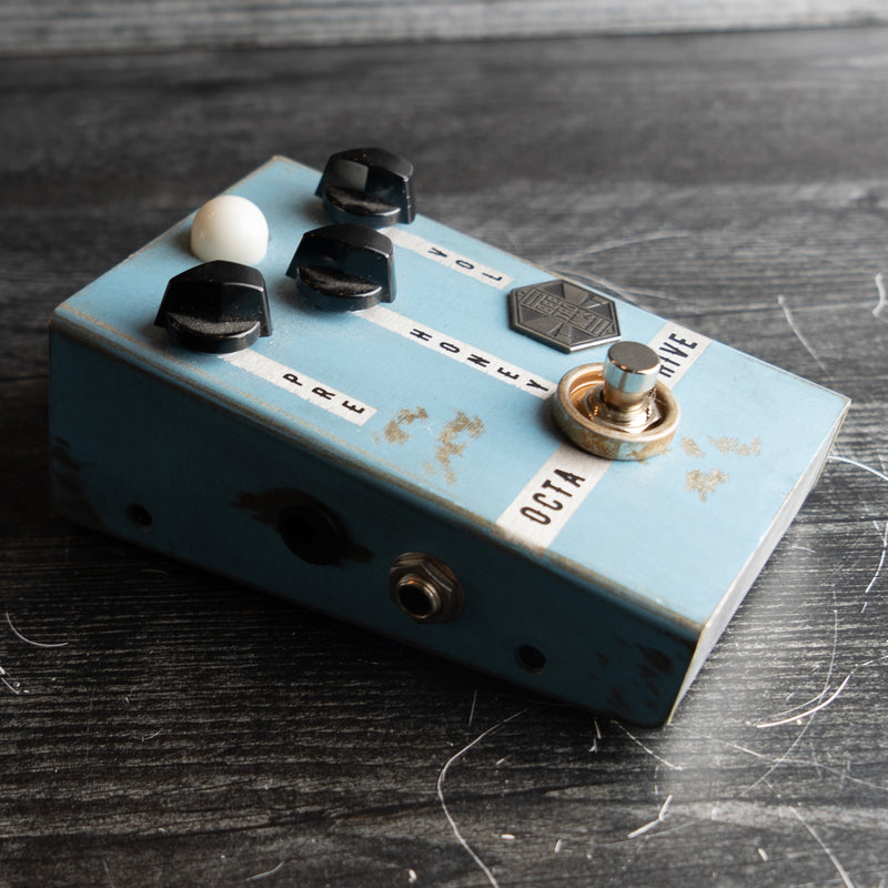 Beetronics OctaHive Octave Fuzz