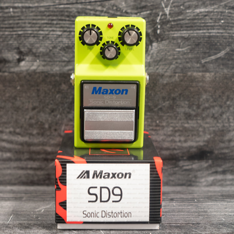 Maxon SD-9 Sonic Distortion w/Analog.man Mods