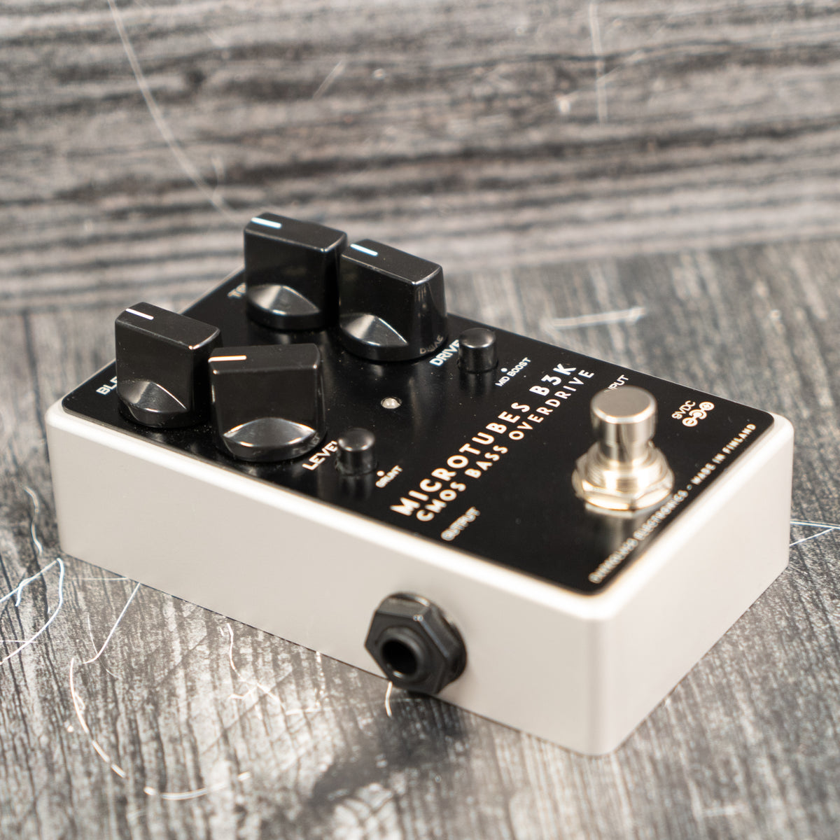 Darkglass Electronics B3K 旧筐体 Microtubes B3K V2 – Darkglass