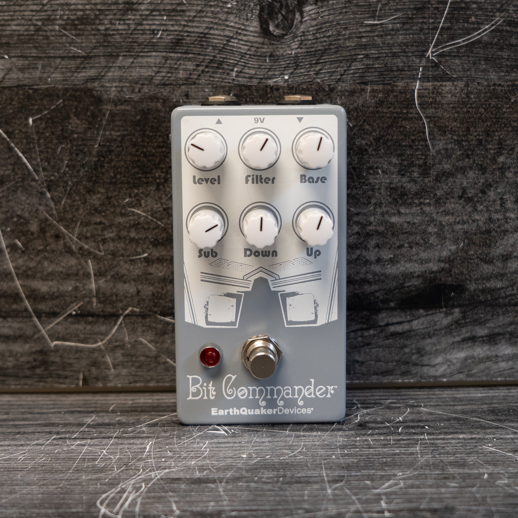 EarthQuaker Devices Bit Commander Analog Octave Synth V2