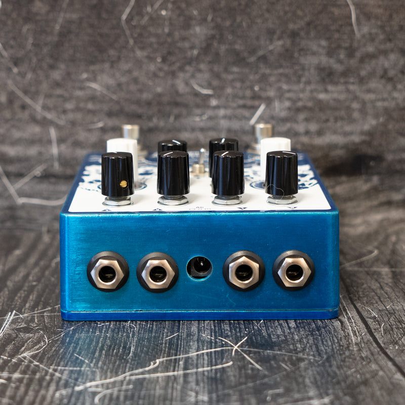 EarthQuaker Devices Avalanche Run Stereo Reverb & Delay with Tap Tempo V2