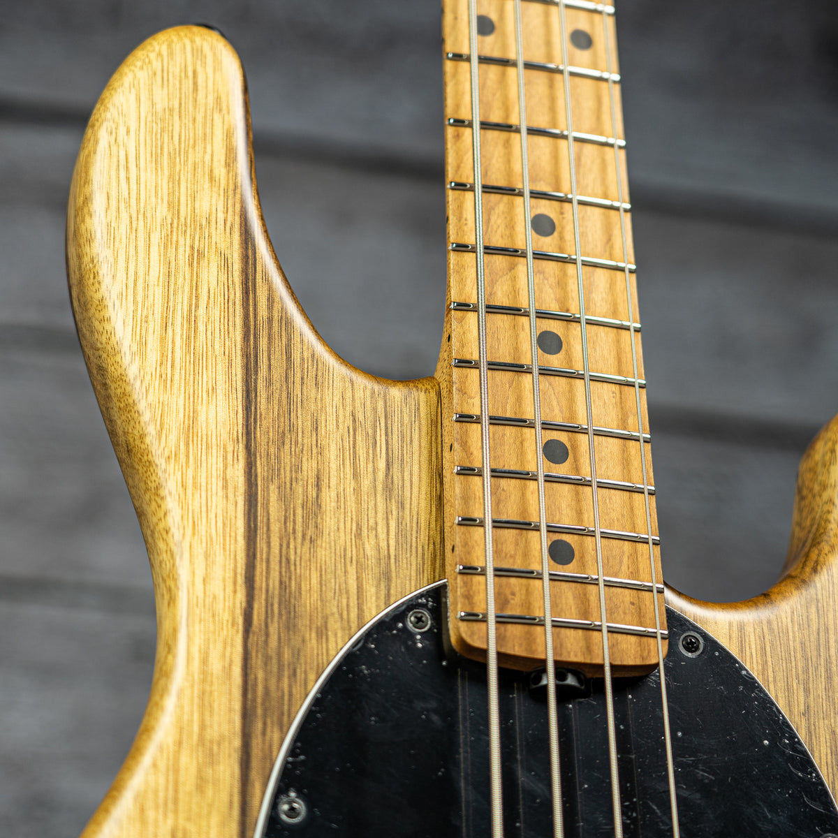 Ernie Ball Music Man DarkRay BFR - Shadow Korina