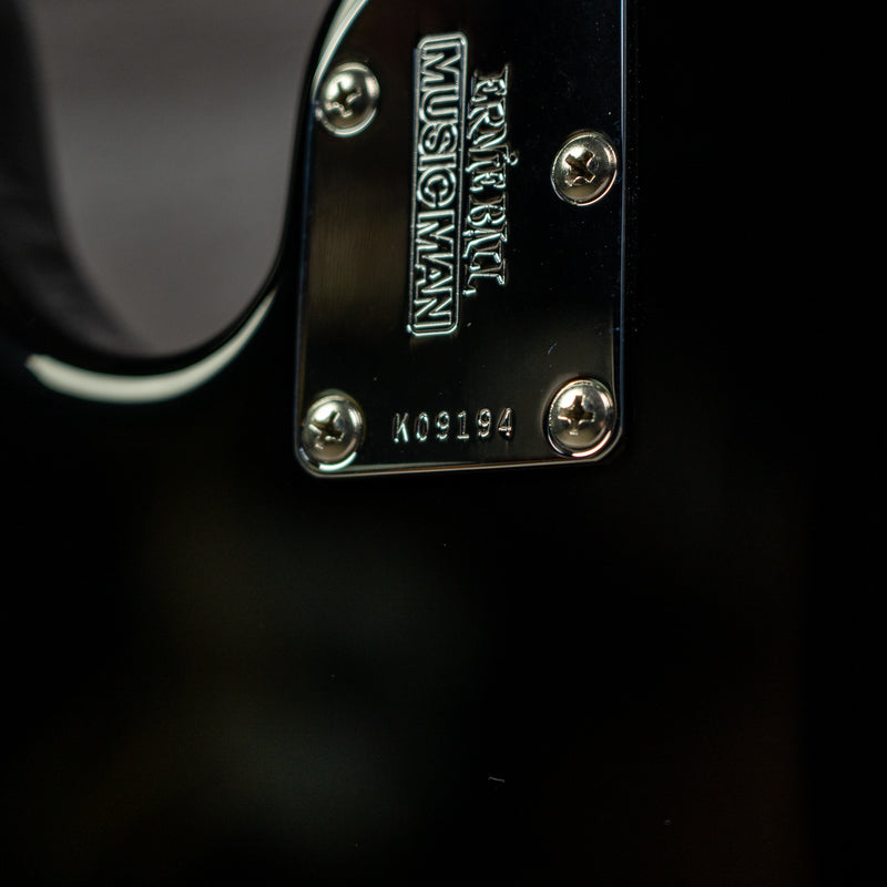 Ernie Ball Music Man StingRay Special - Black, Roasted Maple Fingerboard