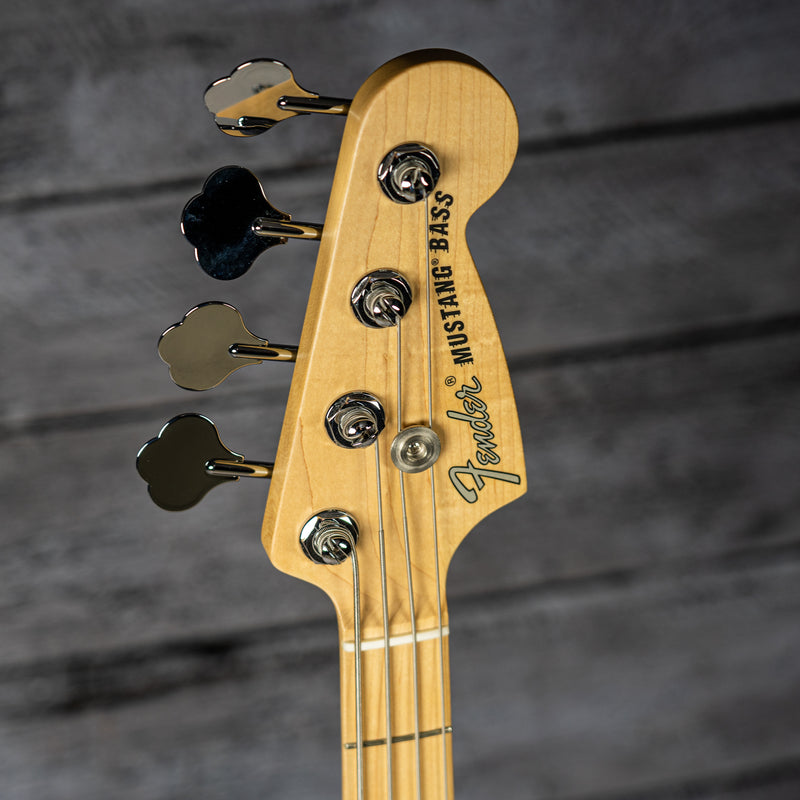 Fender American Performer Mustang Bass