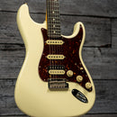 Fender American Professional II Stratocaster HSS