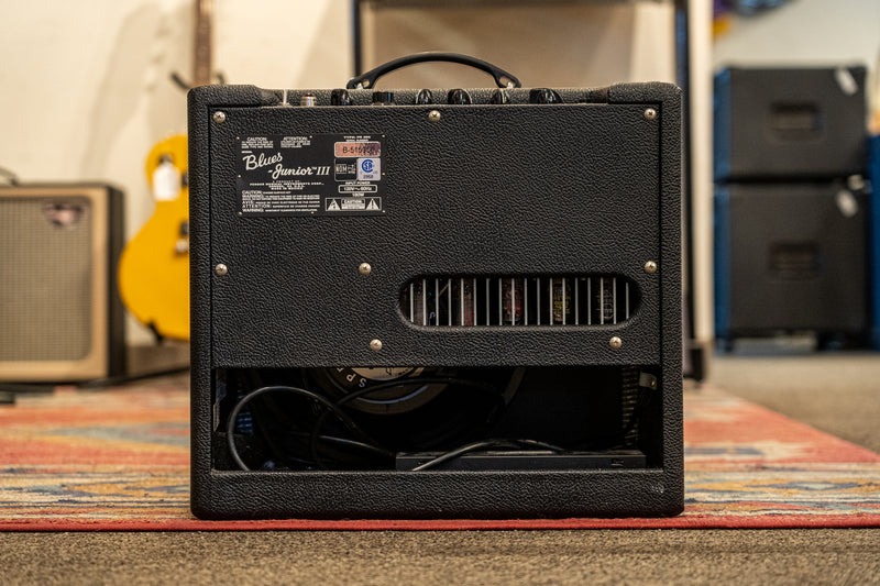 Fender Blues Junior III 15-Watt 1x12"