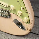 Fender Custom Shop Late 1962 Stratocaster Relic with Closet Classic Hardware - Super Faded Aged Shell Pink
