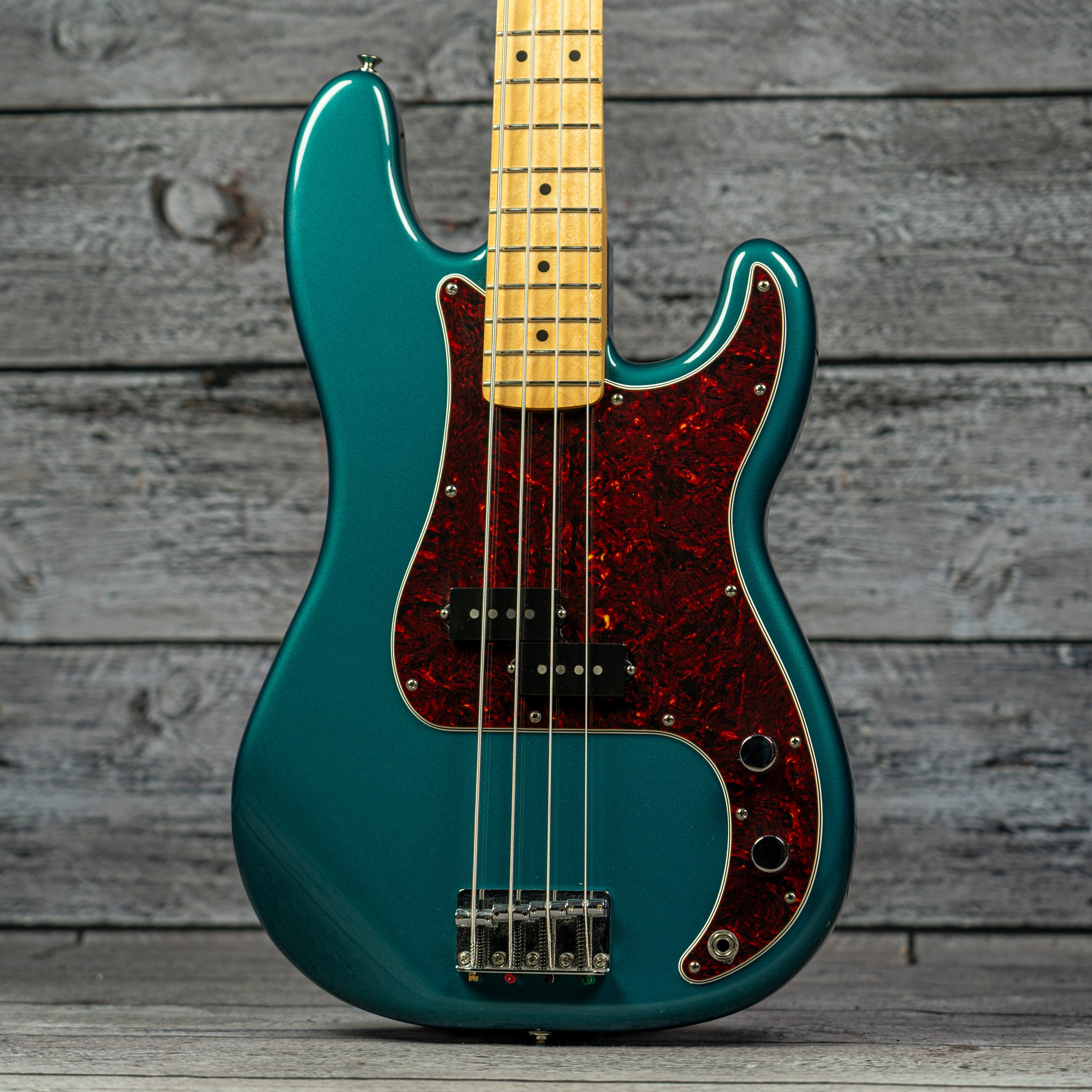 Bass Guitars | Precision Bass
