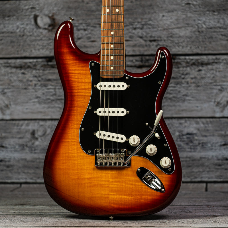 Fender Player Stratocaster Plus Top