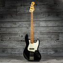 Fender Standard Jazz Bass