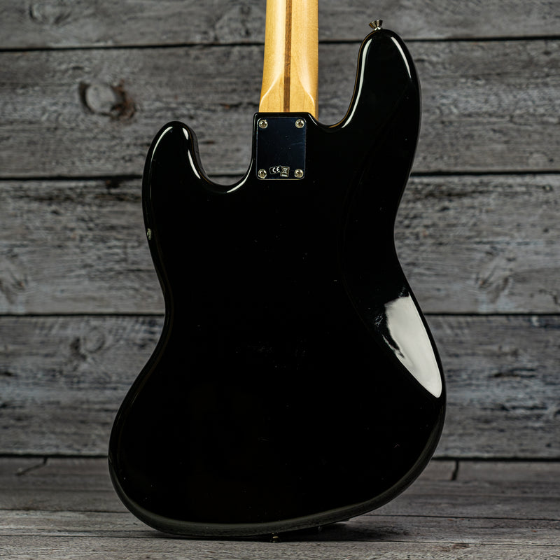 Fender Standard Jazz Bass