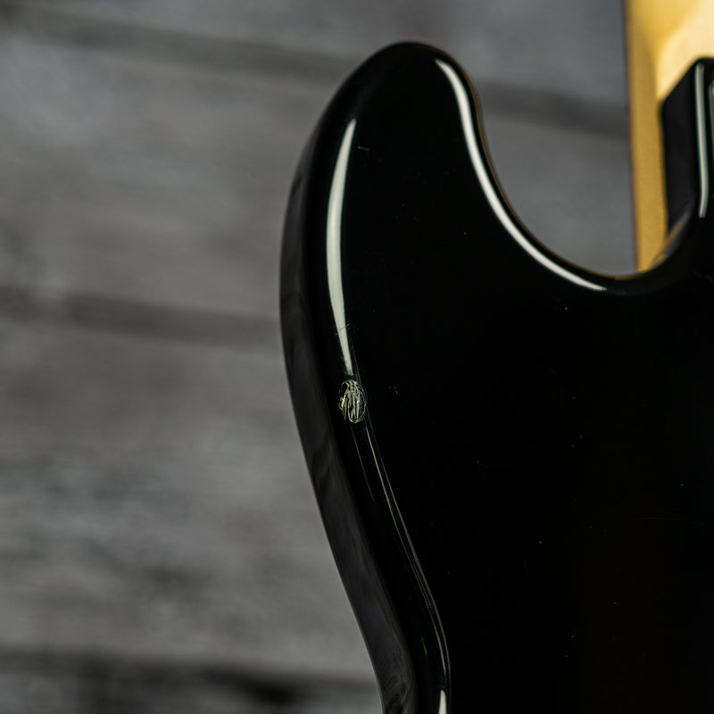 Fender Standard Jazz Bass