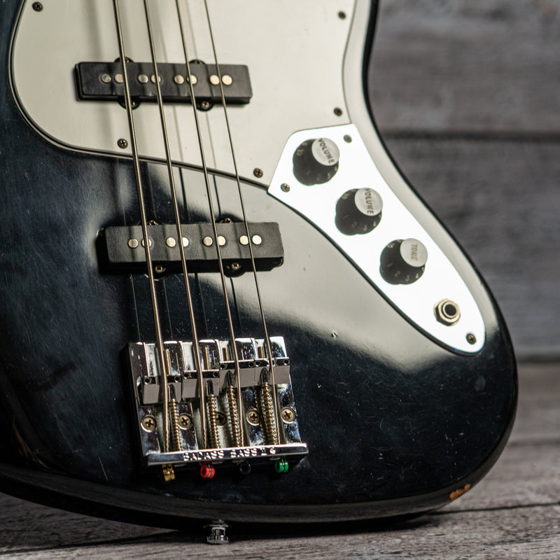 Fender Standard Jazz Bass