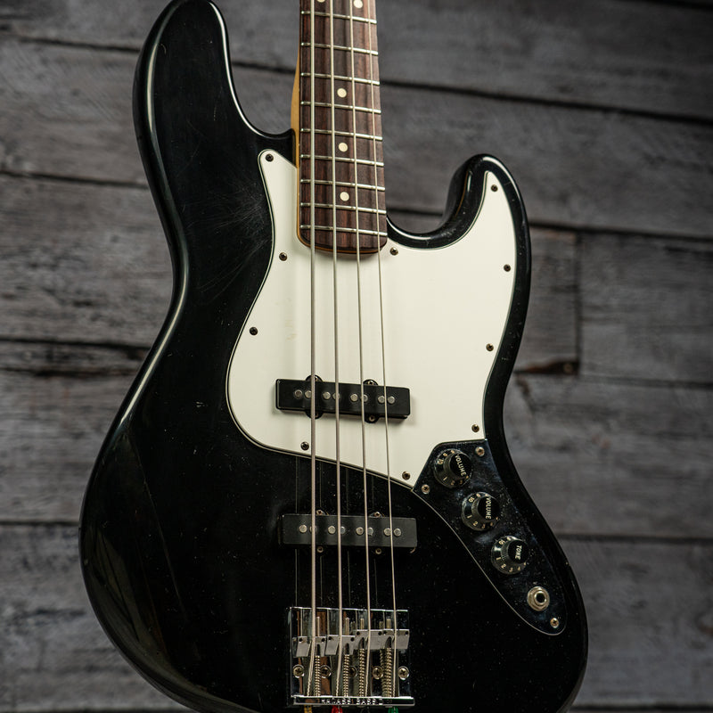 Fender Standard Jazz Bass