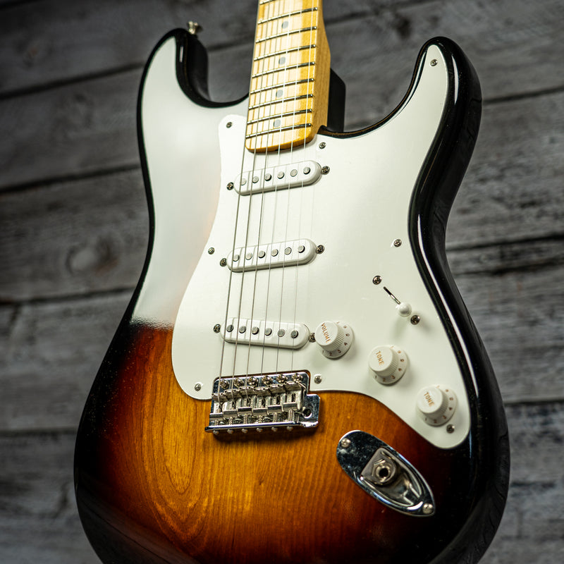 Fender Vintage Custom 1955 Stratocaster NOS - Maple Fingerboard, Wide-Fade 2-Color Sunburst