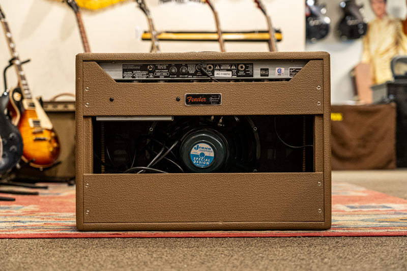 Fender '65 Deluxe Reverb "Fudge Brownie"