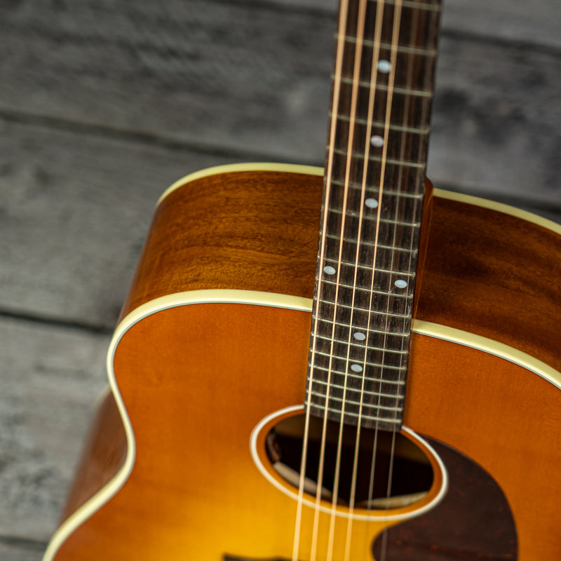 Gibson J-45 Standard - Heritage Cherry Sunburst