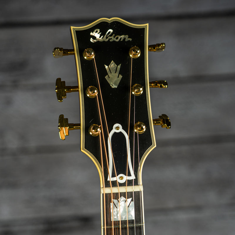 Gibson Custom Shop Pre-War SJ-200