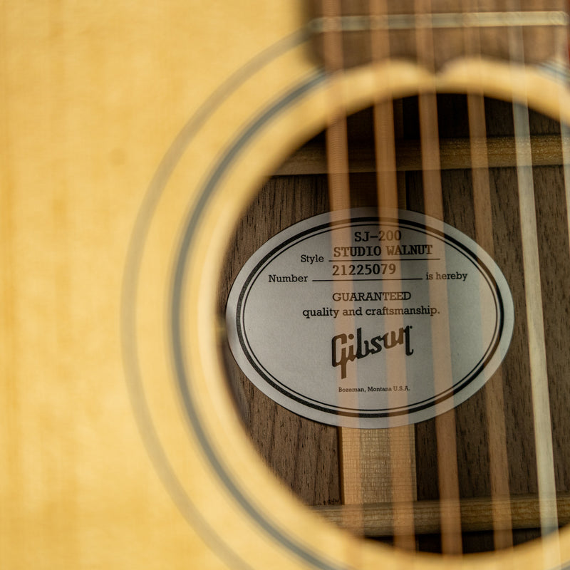 Gibson SJ-200 Studio Walnut Gloss Top - Natural
