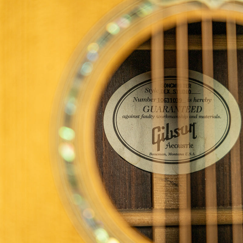 Gibson Songwriter Deluxe Studio w/ K&K Pickup