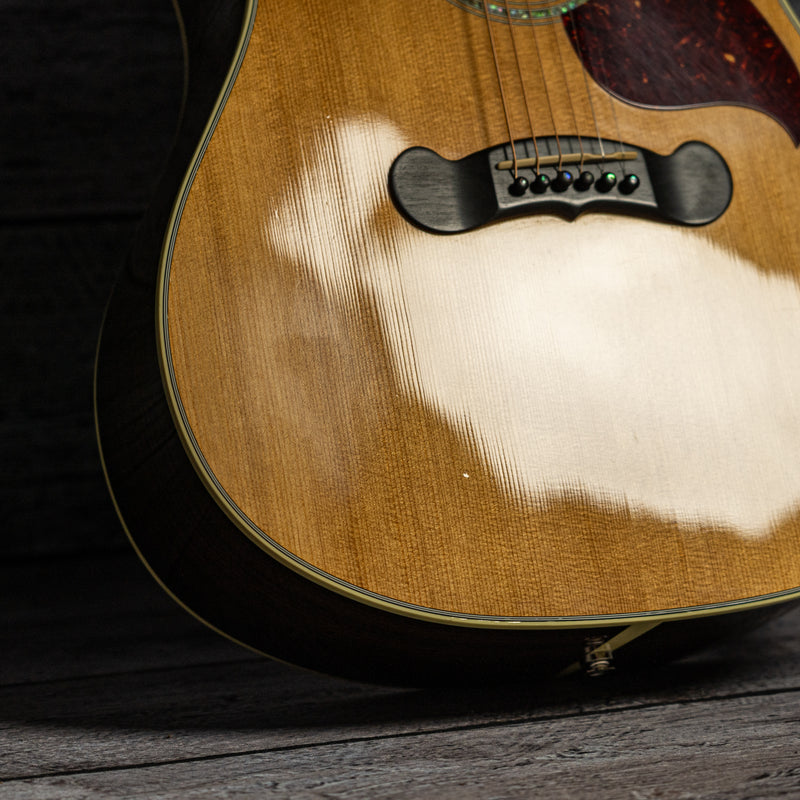 Gibson Songwriter Deluxe Studio w/ K&K Pickup