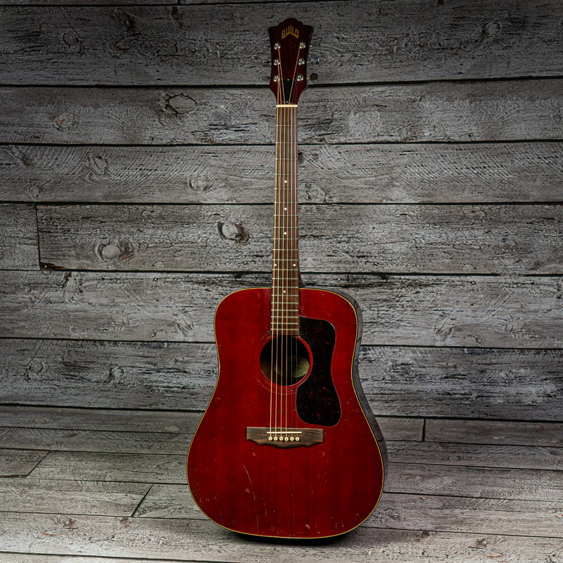 Guild D-25 1982