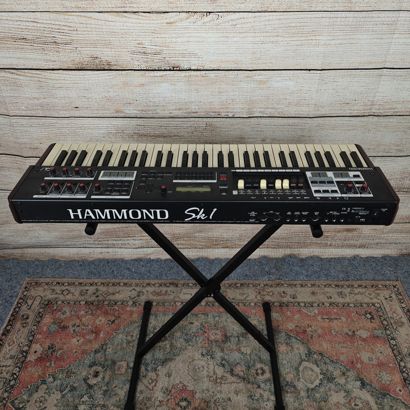 Hammond SK1 61 Key Keyboard/Organ