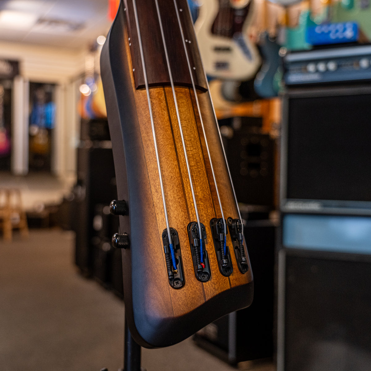 Ibanez UB804 (USED)