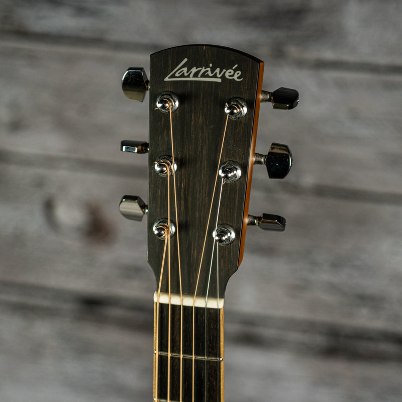 Larrivee L-03E