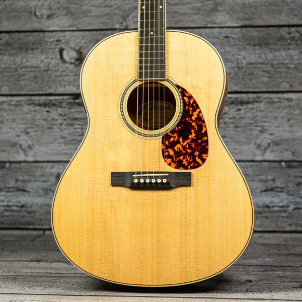 Larrivee L-03E