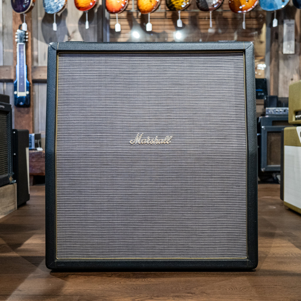 Marshall Display Table Marshall 1960TV 4x 12