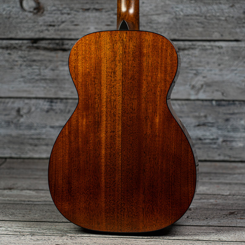 Martin 0-18