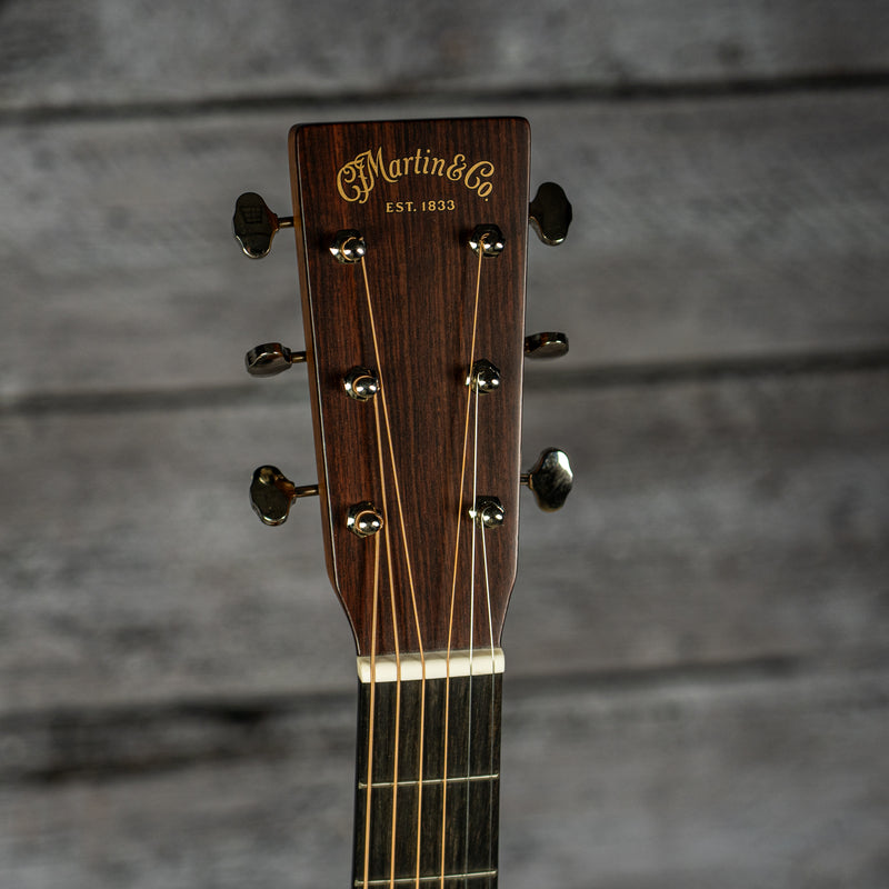 Martin 00-18 (2025)