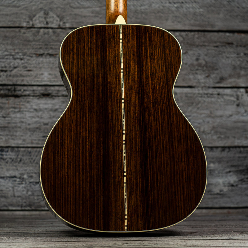 Martin 000-28 (2025)