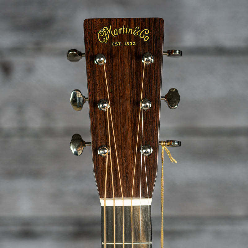Martin 000-28