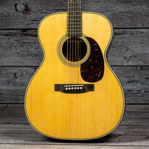 Martin 000-28 (2025)