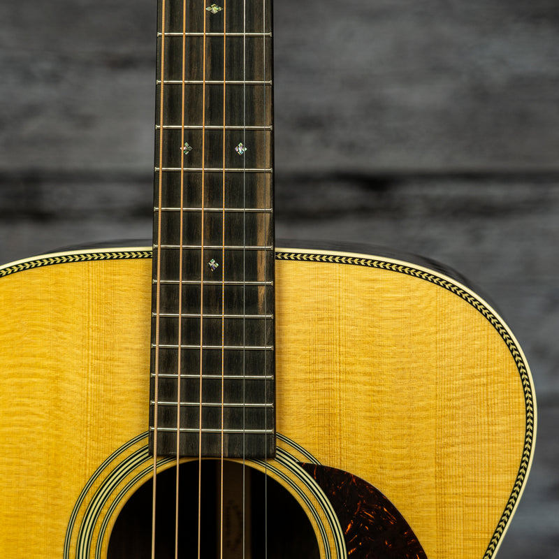 Martin 000-28 (2025)