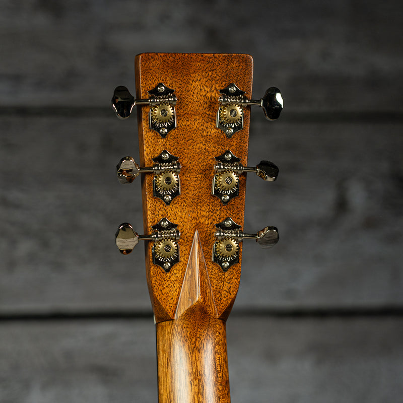 Martin 000-28 (2025)