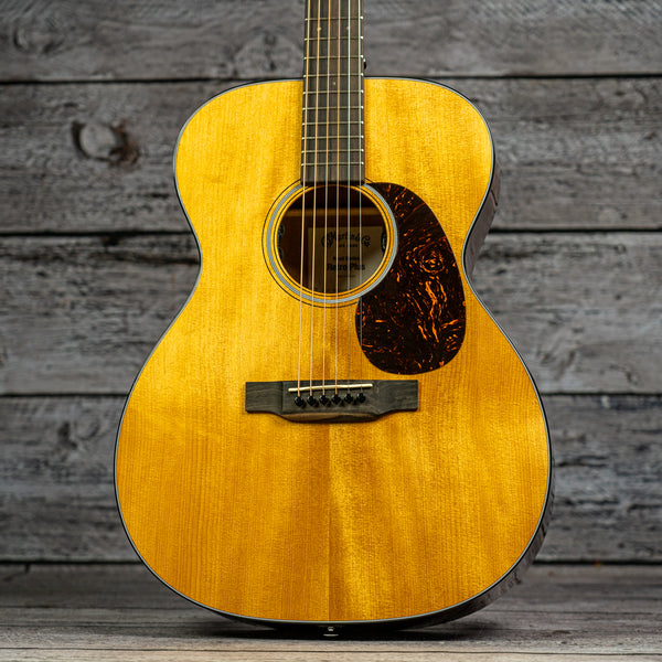 Martin 000E Retro Plus Mahogany