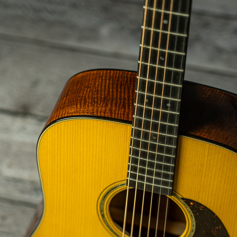 Martin Custom Shop Dreadnought - Flamed Mahogany, Adirondack Spruce